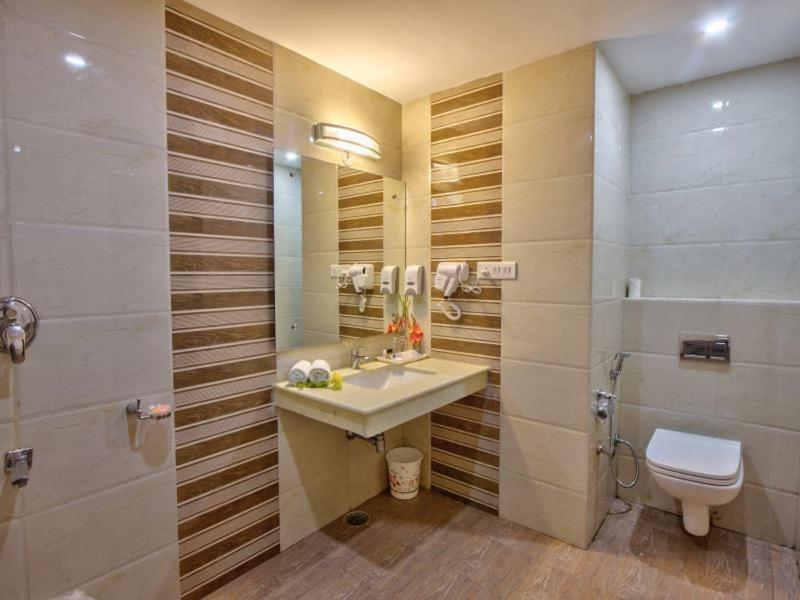The Katoch Grand Resort Manali  Bagian luar foto